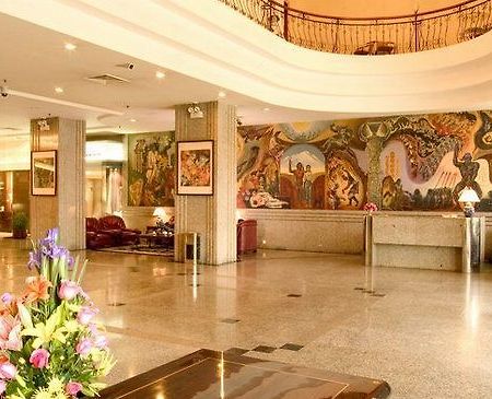 Golden Dragon Hotel Kunming Interior foto