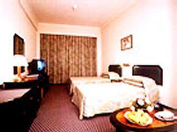 Golden Dragon Hotel Kunming Exterior foto