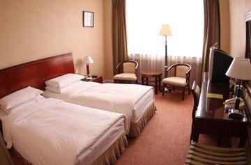 Golden Dragon Hotel Kunming Exterior foto